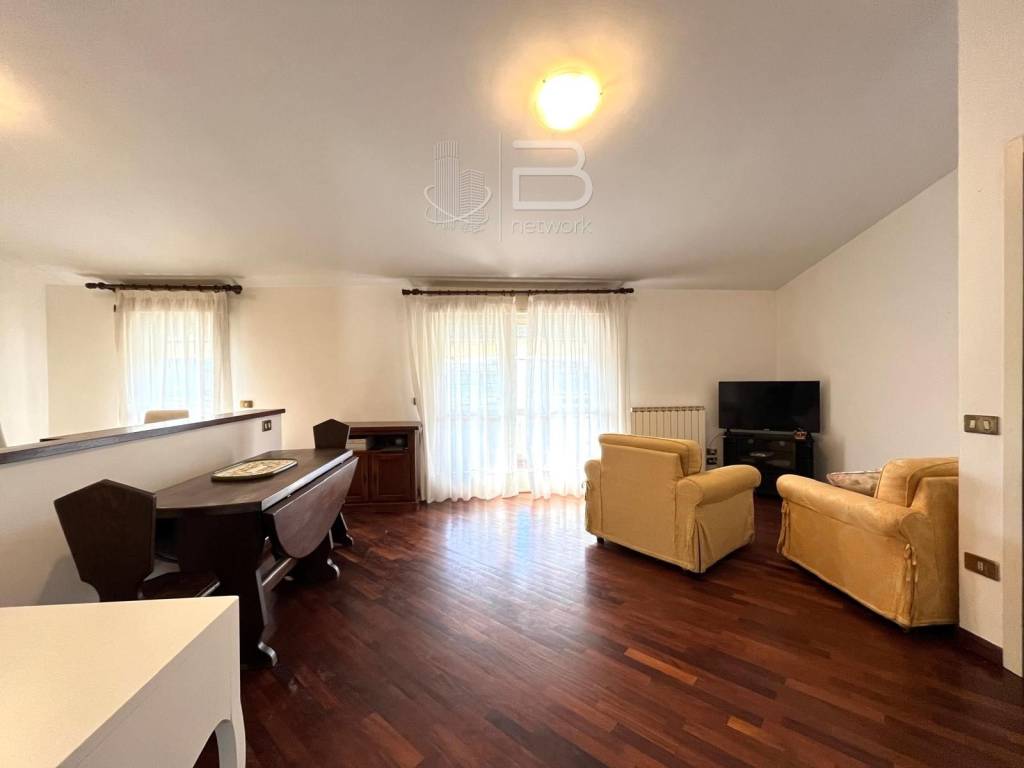 Appartamento a Viareggio in Via Monte Altissimo - Foto 2