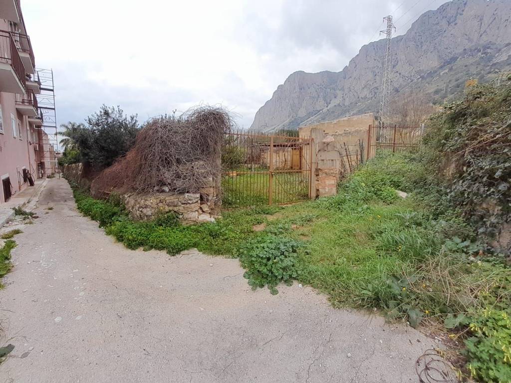 Terreno a Cinisi in Via San Domenico - Foto 3