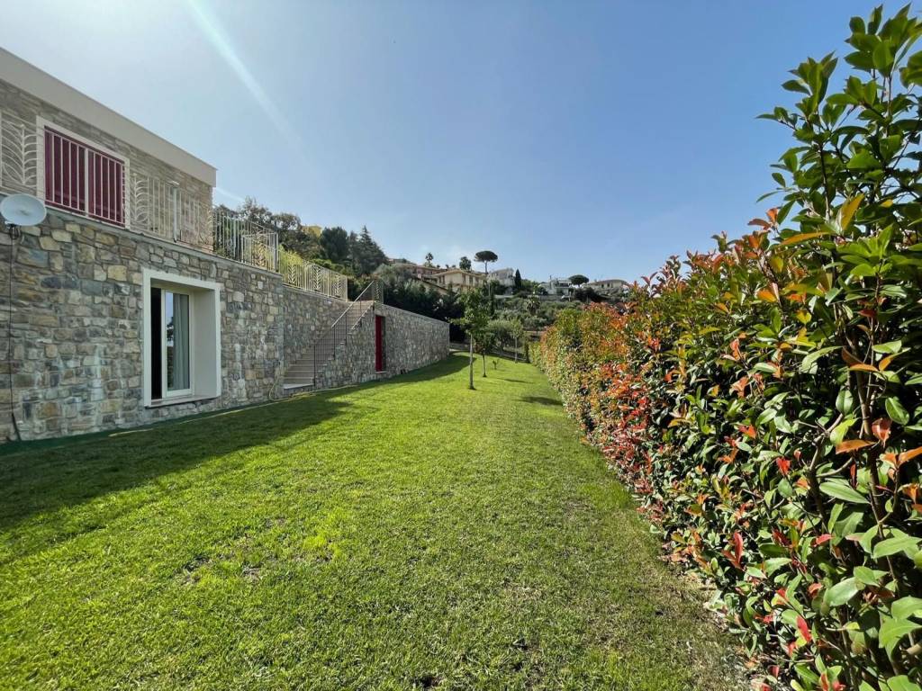 Villa a Bordighera in Via Generale Vincenzo Rossi - Foto 5