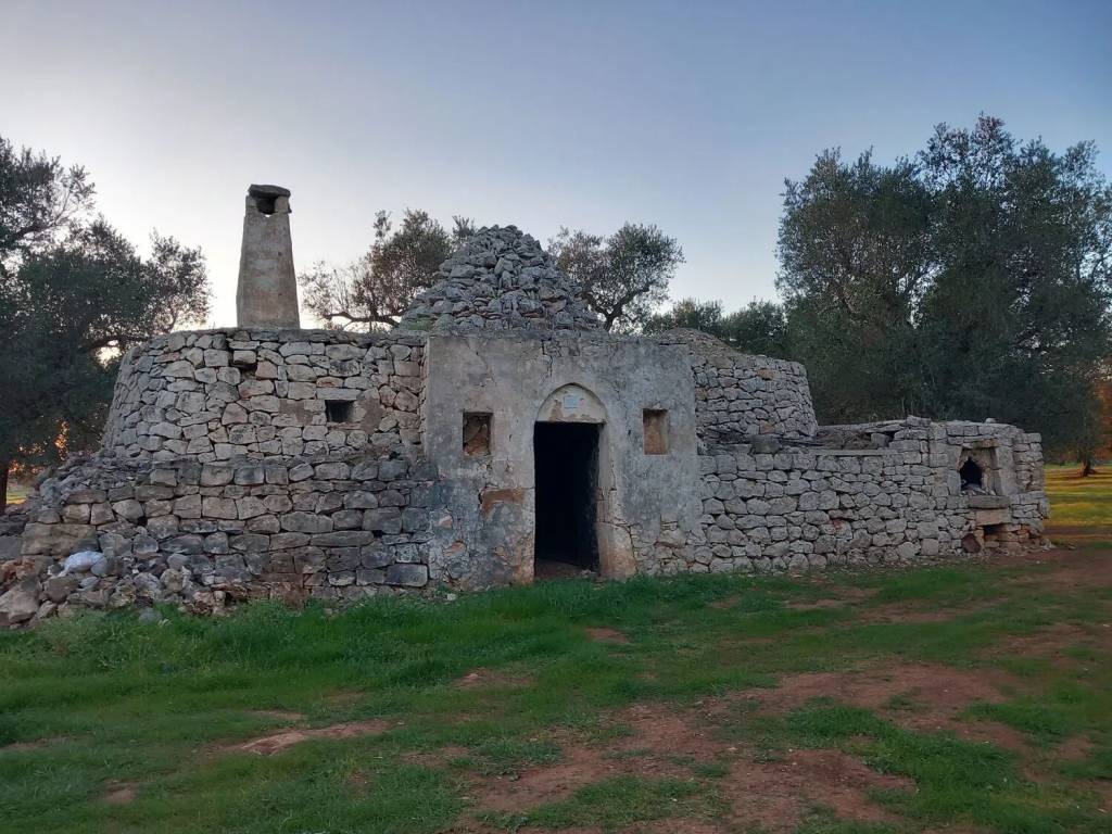 Rustico / casale a San michele salentino in Contrada Archi Vecchi S.N.C. - Foto 2