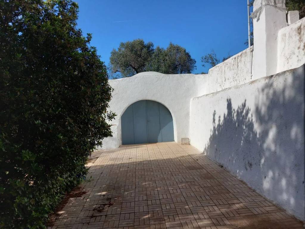 Rustico / casale a San michele salentino in Contrada Sardella S.N.C. - Foto 3