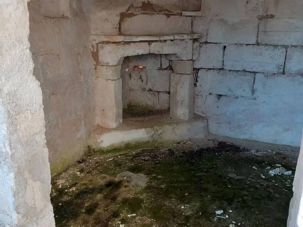 Rustico / casale a Carovigno in Strada Provinciale 35 S.N.C. - Foto 3