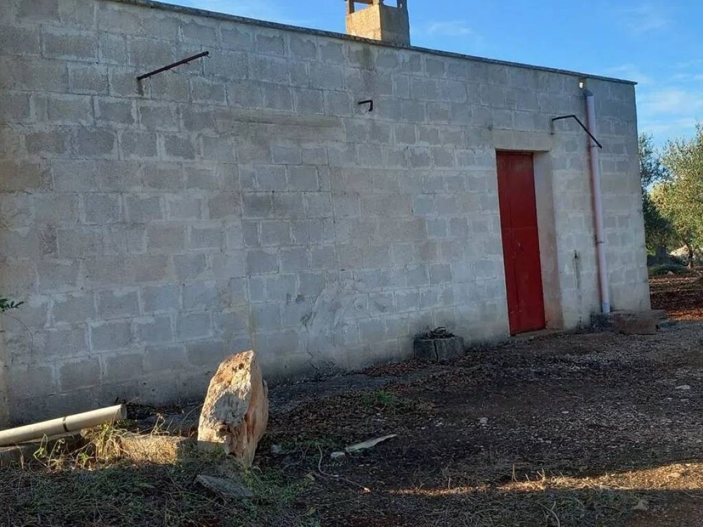 Rustico / casale a Ceglie messapica in Contrada Barone S.N.C. - Foto 2