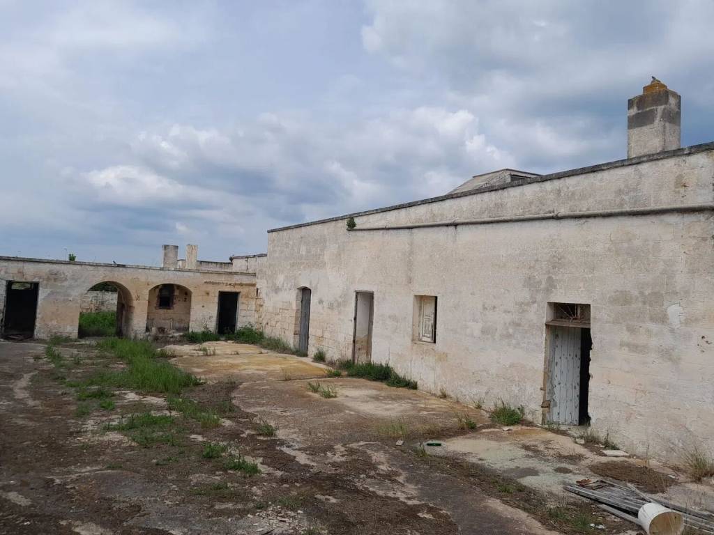 Rustico / casale a Carovigno in Contrada Caposenno S.N.C. - Foto 3