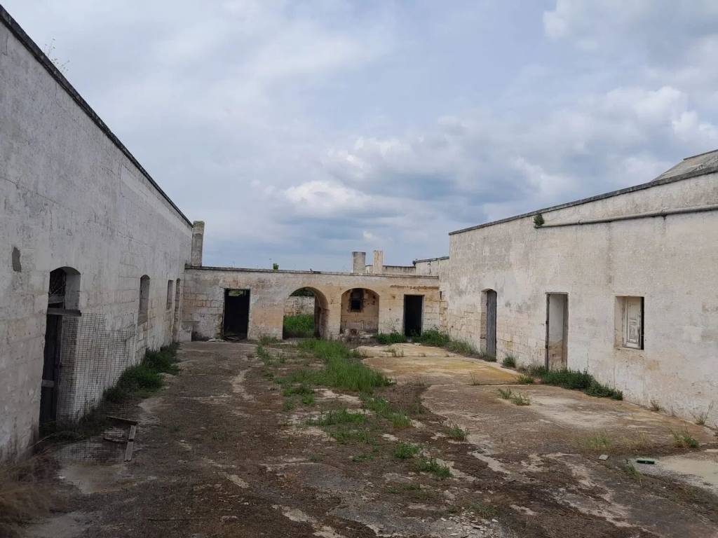 Rustico / casale a Carovigno in Contrada Caposenno S.N.C. - Foto 4