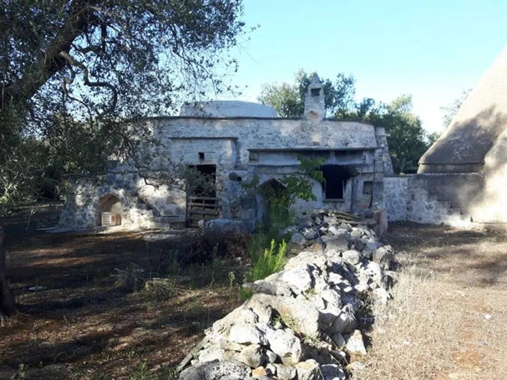 Rustico / casale a Ostuni in Contrada Deserto S.N.C. - Foto 3