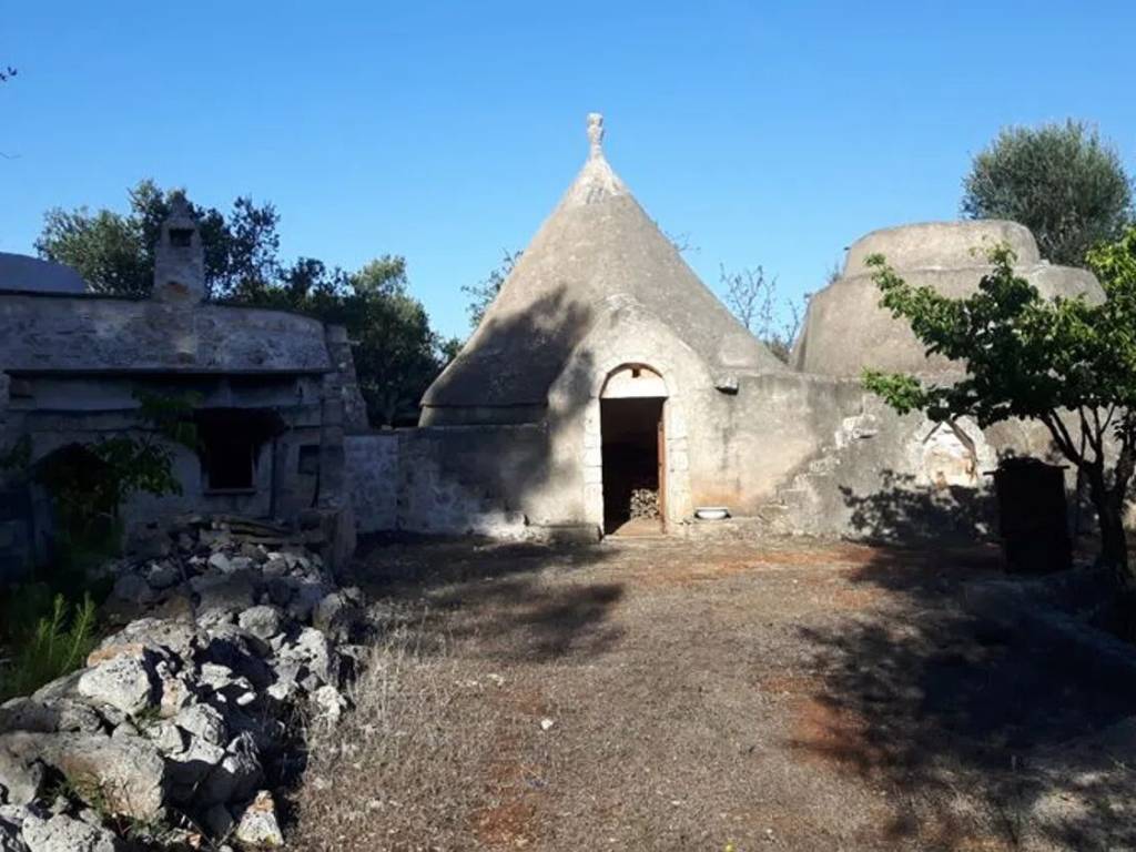 Rustico / casale a Ostuni in Contrada Deserto S.N.C. - Foto 4