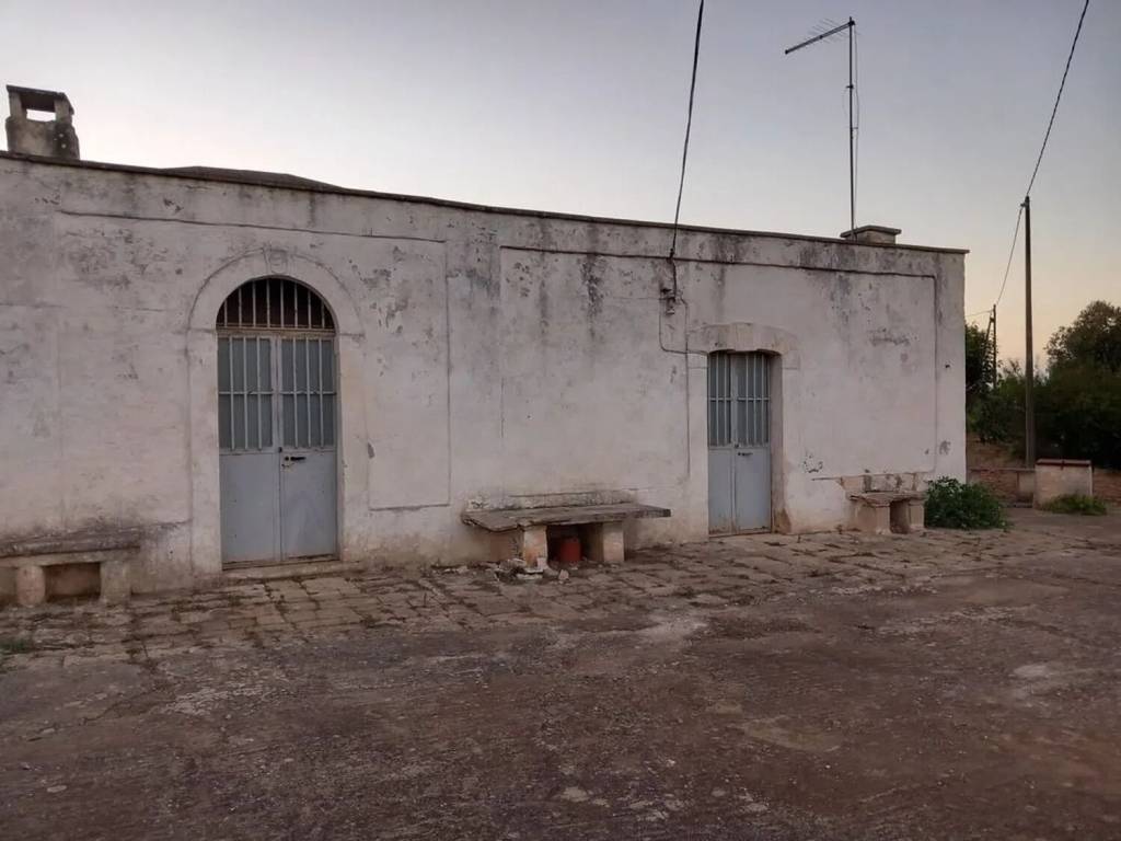 Rustico / casale a Ceglie messapica in Contrada Natalicchio S.N.C. - Foto 4