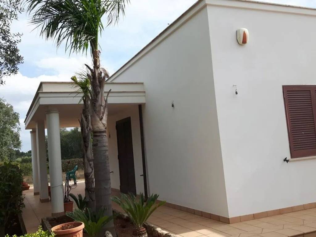 Villa a Ostuni in Contrada Parco Monsignore S.N.C. - Foto 2