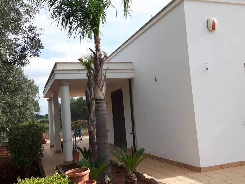 Villa a Ostuni in Contrada Parco Monsignore S.N.C. - Foto 3