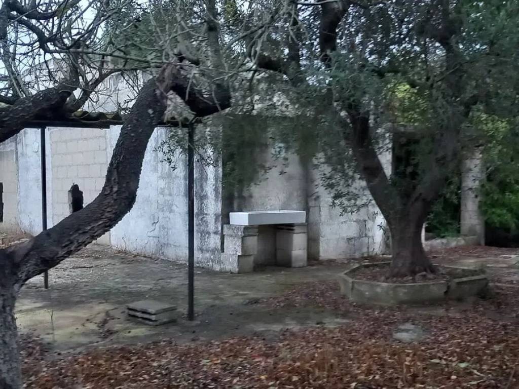Rustico / casale a Ceglie messapica in Contrada Ulmo S.N.C. - Foto 2