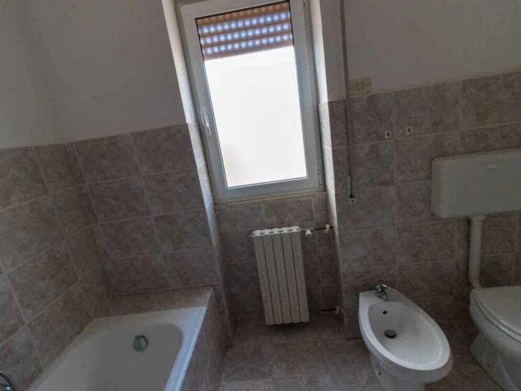 Appartamento a Ceglie messapica in Vicolo Ii Francavilla S.N.C. - Foto 2