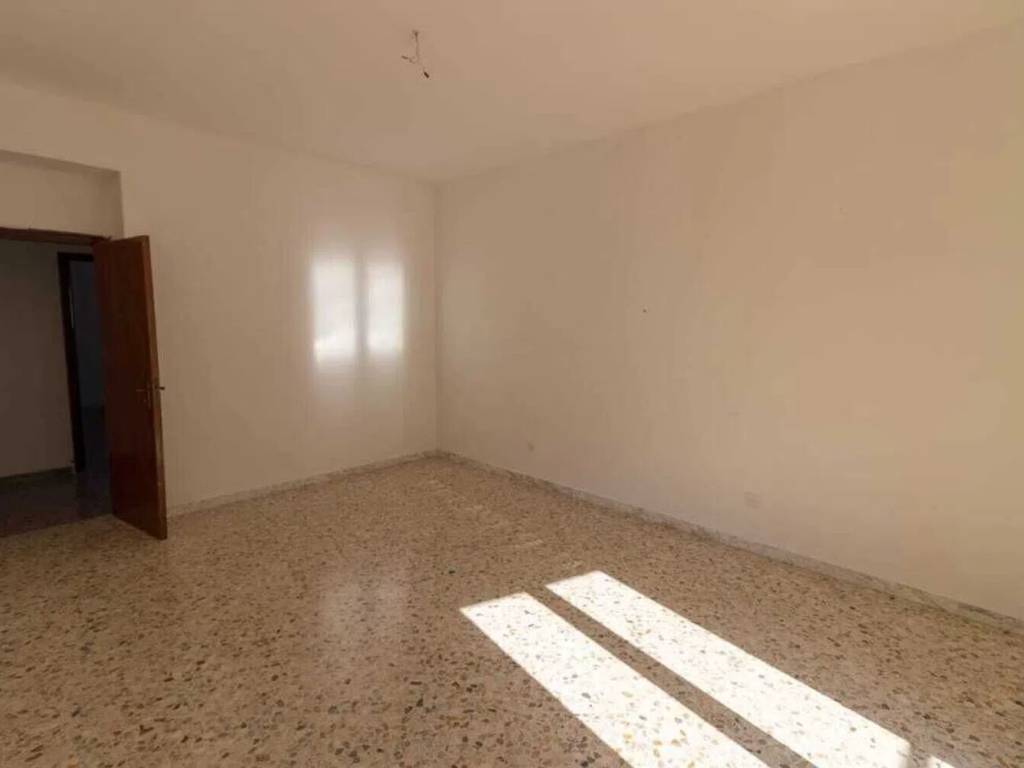 Appartamento a Ceglie messapica in Vicolo Ii Francavilla S.N.C. - Foto 4