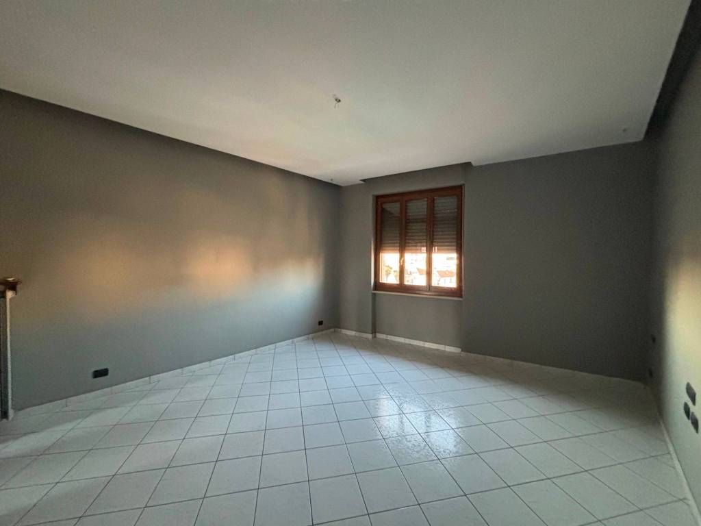 Appartamento a Bra in Via Giovanni Battista Gandino - Foto 3