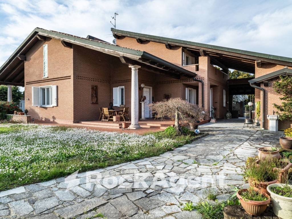 Villa a San genesio ed uniti in Via Di Vittorio, 24 - Foto 2