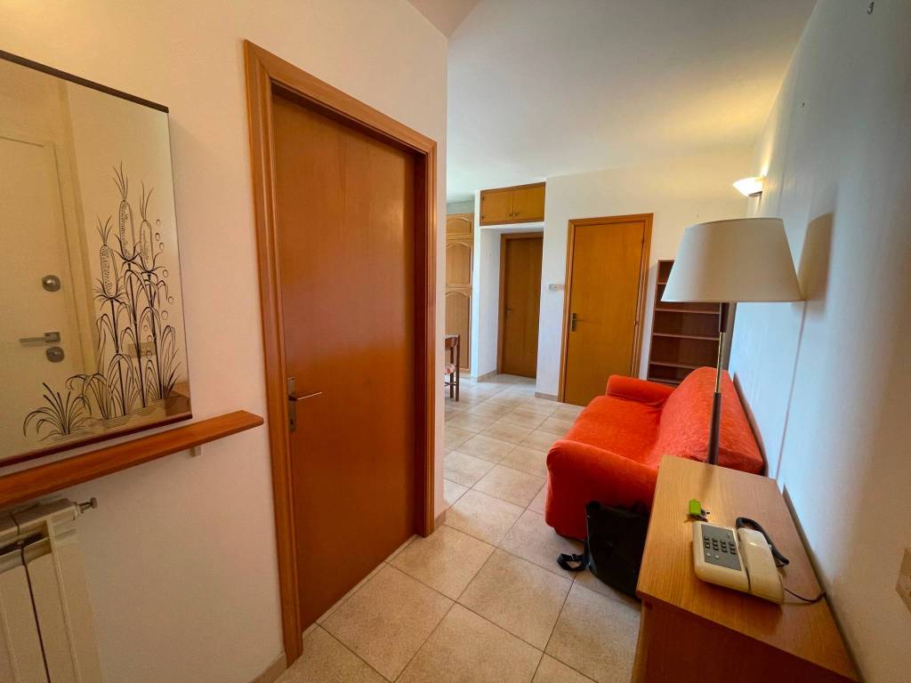 Appartamento a Trecastelli in Via Trento, 62 - Foto 2