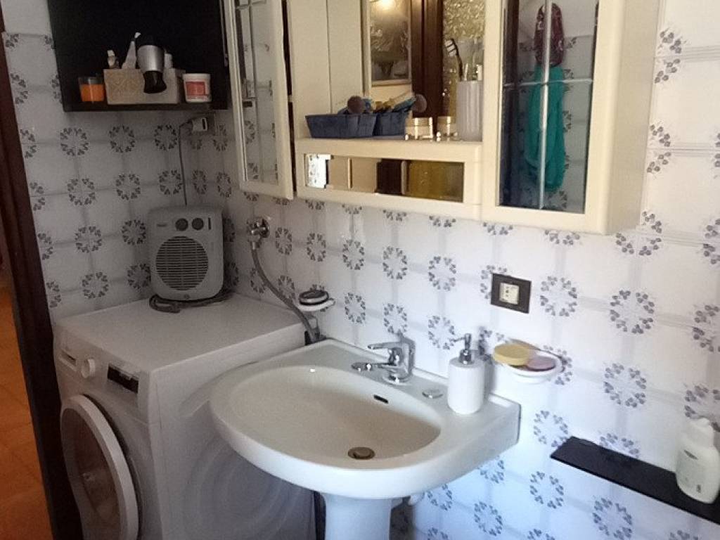 Appartamento a Borgosesia in Via Angelo Ottone, 68 - Foto 4