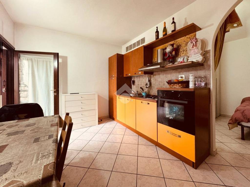 Appartamento a Casatenovo in Via Buttafava Carlo, 42 - Foto 4