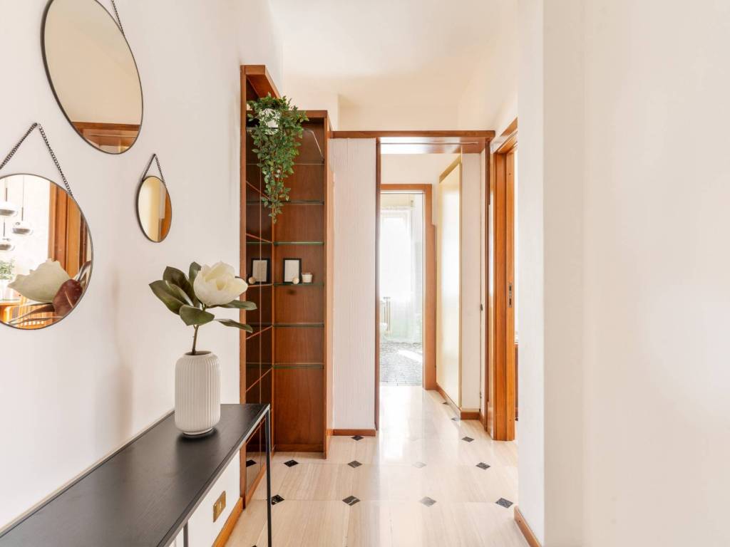 Appartamento a Como in Via Mirabello, 1 - Foto 3