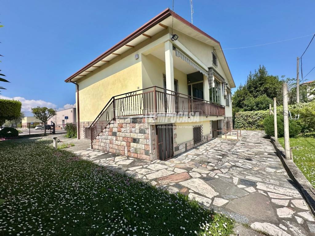 Villa a Peschiera del garda in Via Pastore - Foto 3
