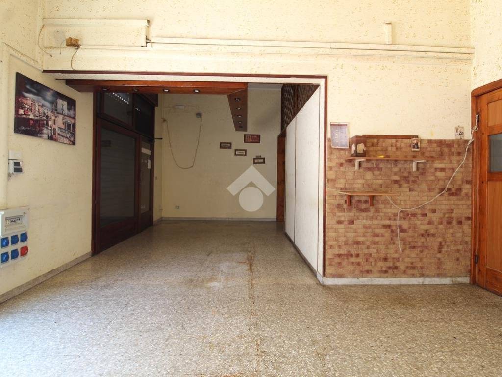Box / garage a Brindisi in Via S. Giovanni Bosco, 107 - Foto 4