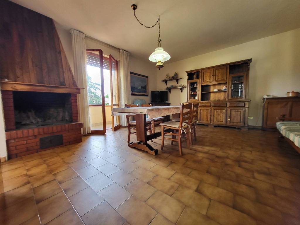 Appartamento a Calcinaia in Via delle Fosse Ardeatine - Foto 3