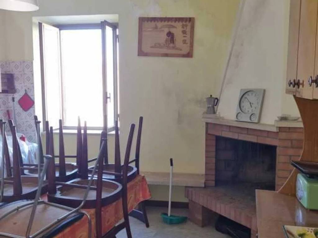 Appartamento a Castelnuovo parano in Vico Olmo S.N.C. Snc - Foto 2