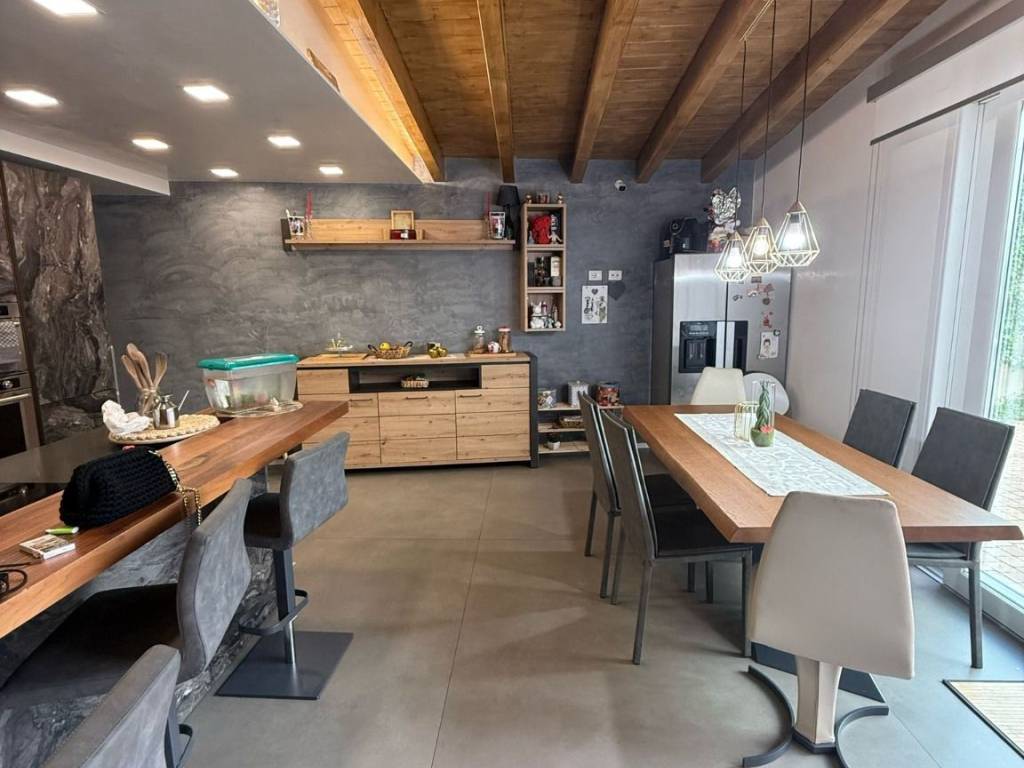 Villa a Cisterna di latina in Via dei Lecci - Foto 2