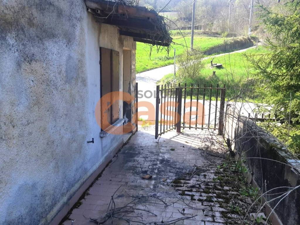 Appartamento a Coli in Strada Provinciale 39 - Foto 2