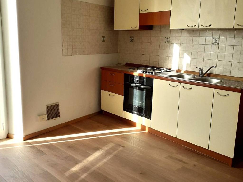 Appartamento a Sarzana in Via Cisa - Foto 2