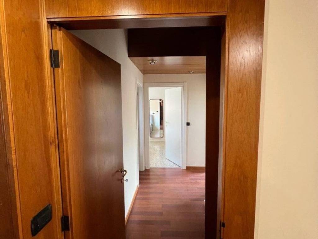 Appartamento a Merate in Viale Giuseppe Verdi - Foto 2