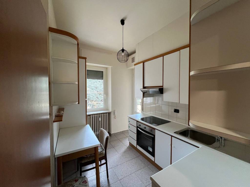 Appartamento a Merate in Viale Giuseppe Verdi - Foto 4
