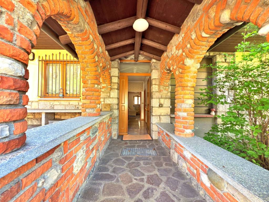 Villa a Sondrio in Strada Statale dello Stelvio - Foto 4