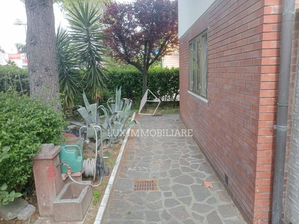 Villa a Lugo in Viale Dante Alighieri - Foto 3