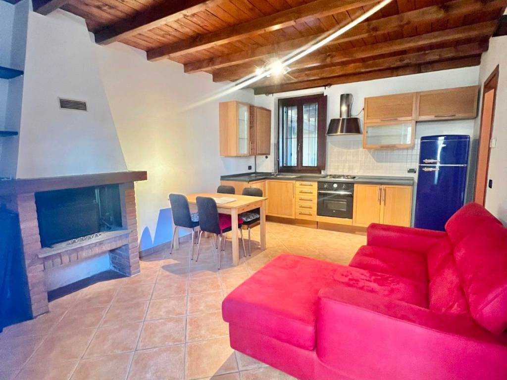 Appartamento a Lodi in Via Borgo Adda, 58 - Foto 2