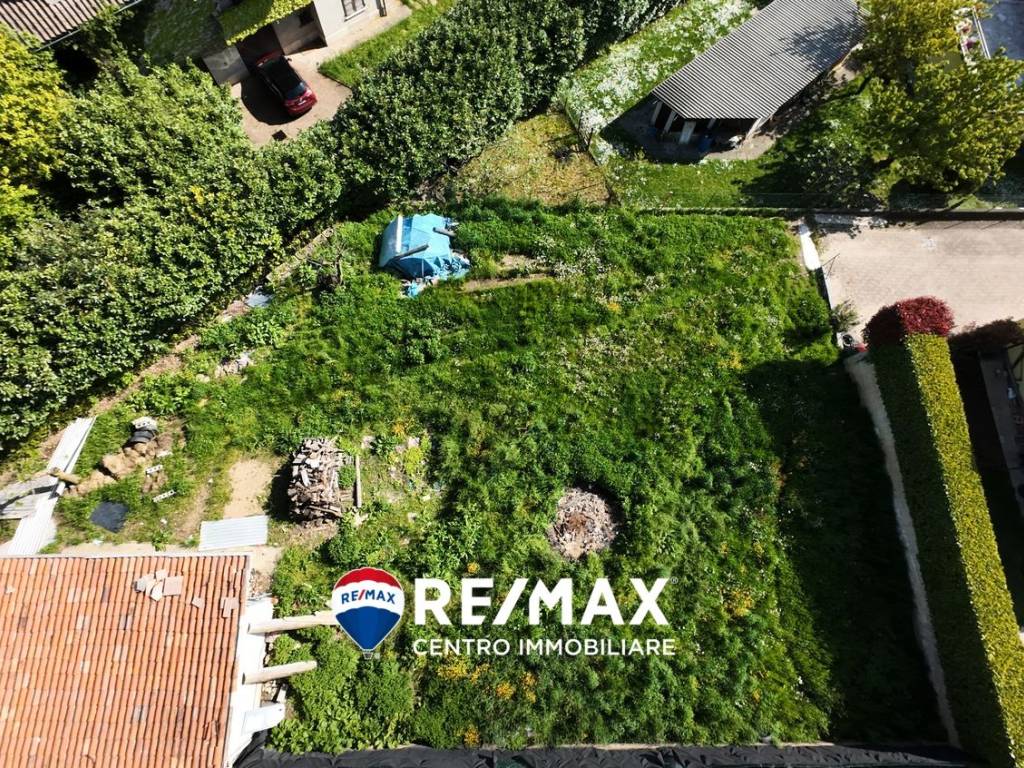 Terreno a Saltrio in Via Vincenzo Bellini - Foto 2