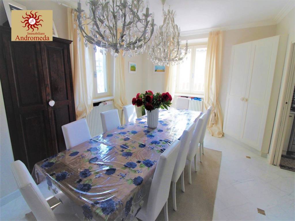 Villa a Forte dei marmi in Piazza Guglielmo Marconi - Foto 3