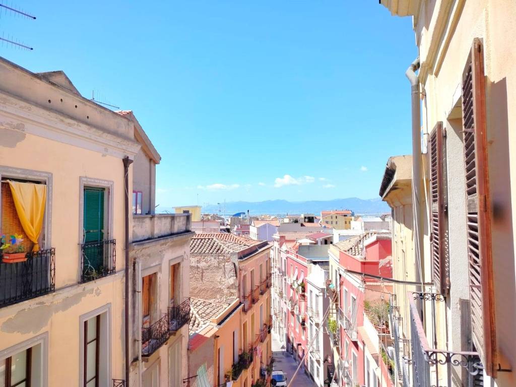 Appartamento a Cagliari in Via Giovanni Maria Dettori - Foto 4
