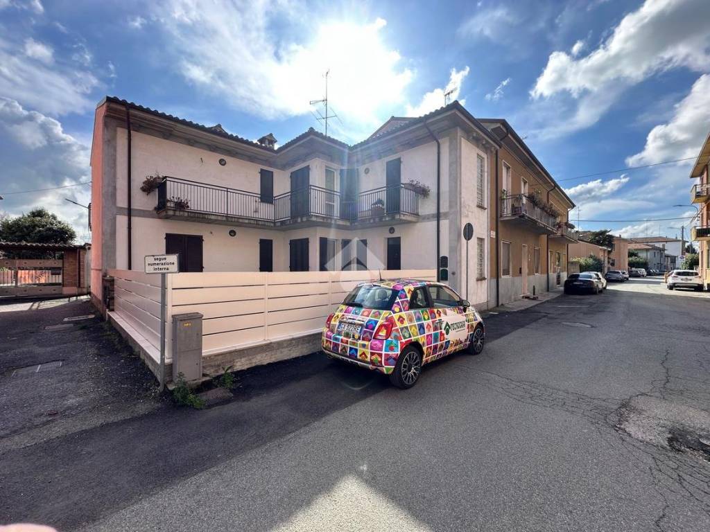 Appartamento a Voghera in Strada Mezzana, 46 - Foto 2