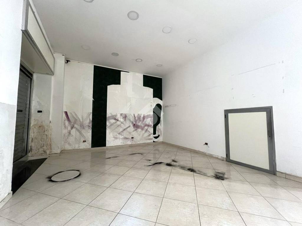 Box / garage a Casoria in Corso Umberto I, 18 - Foto 2