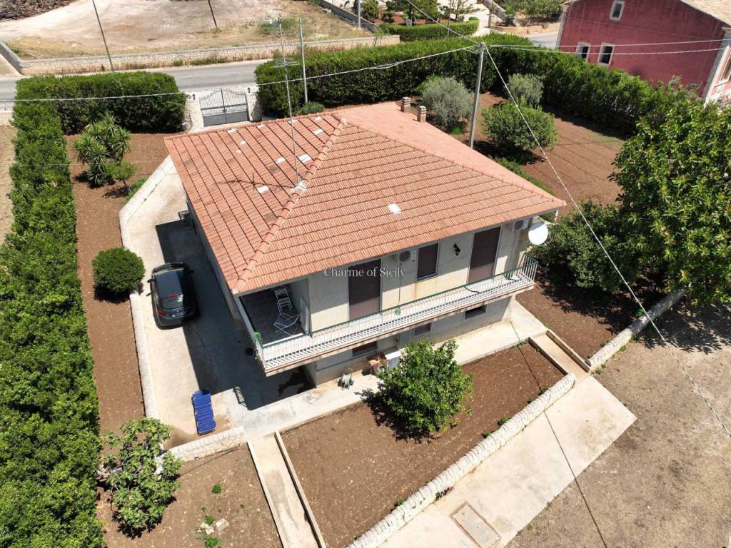Casa indipendente a Scicli in San Giovanni Lo Pirato, scicli - Foto 2