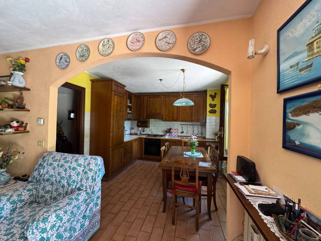 Casa indipendente a Gavirate in Via al Lago - Foto 4