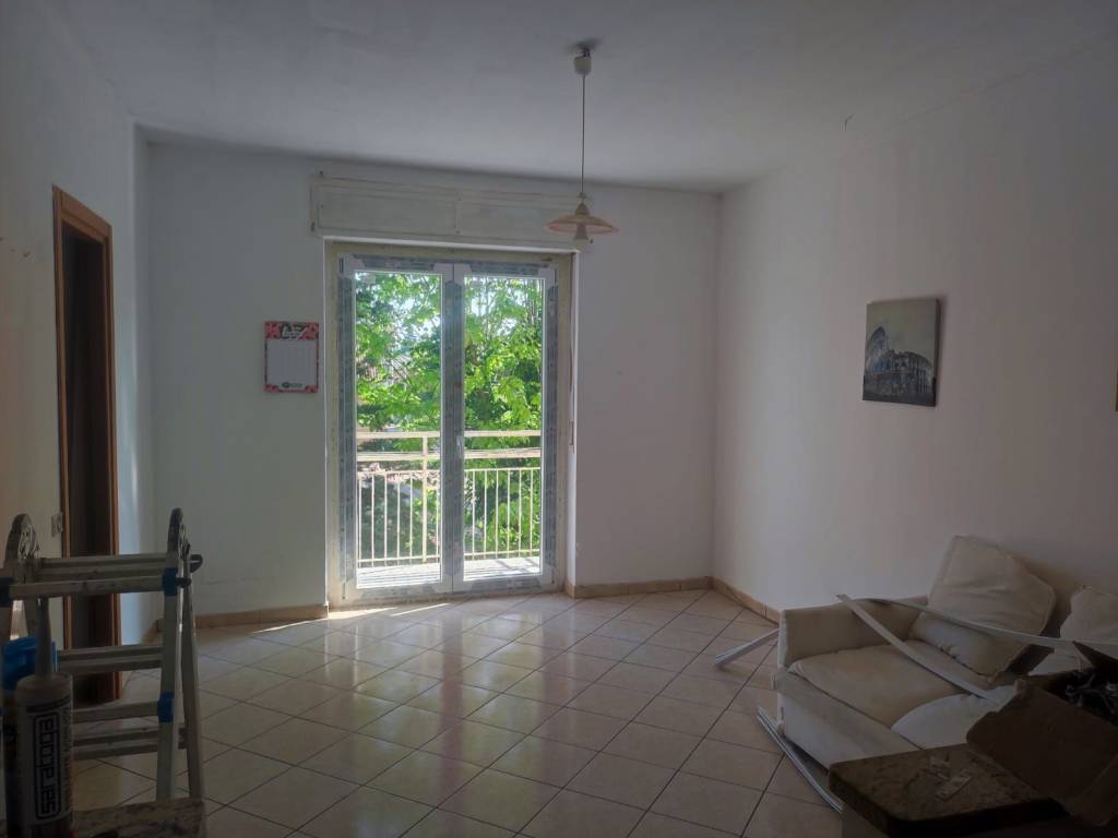 Appartamento a Gallarate in Via Somalia - Foto 2