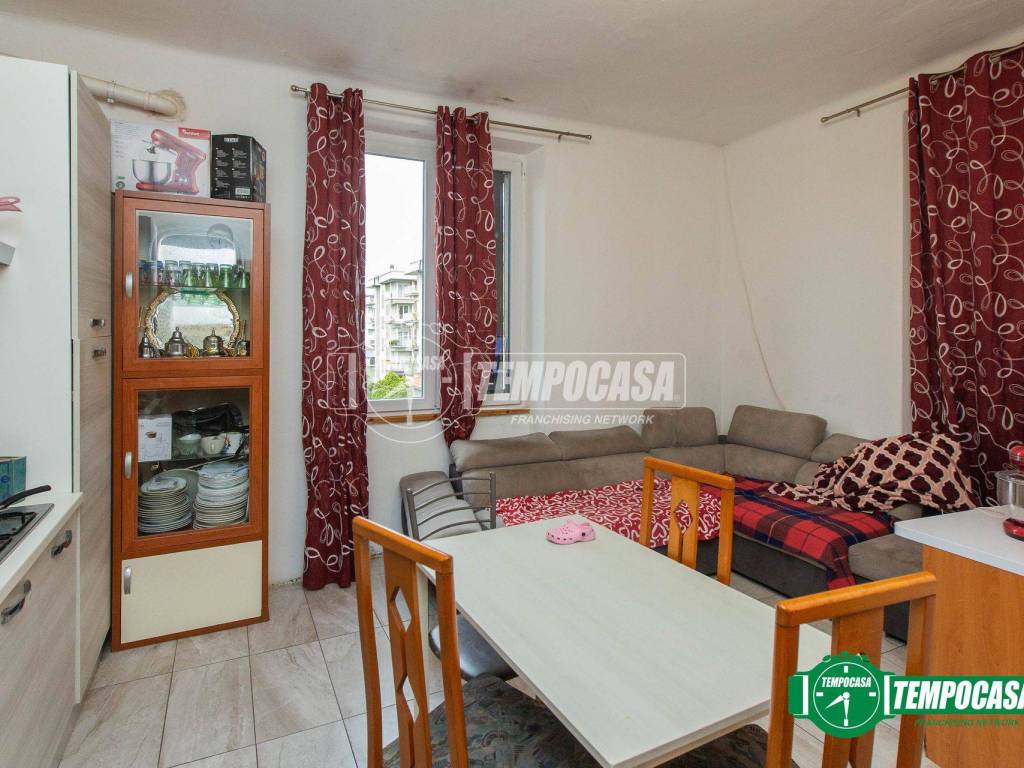 Appartamento a Busto arsizio in Via Tortona 10 - Foto 2