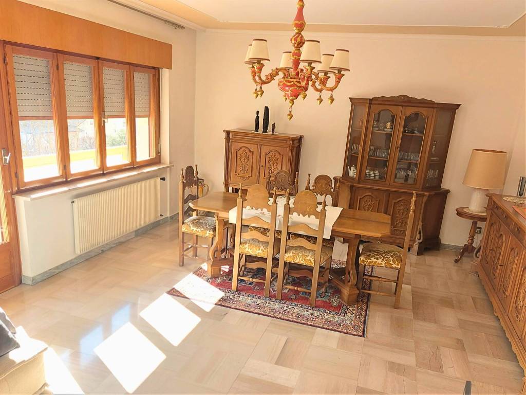 Appartamento a Levico terme in Via Leonida Tonelli - Foto 4