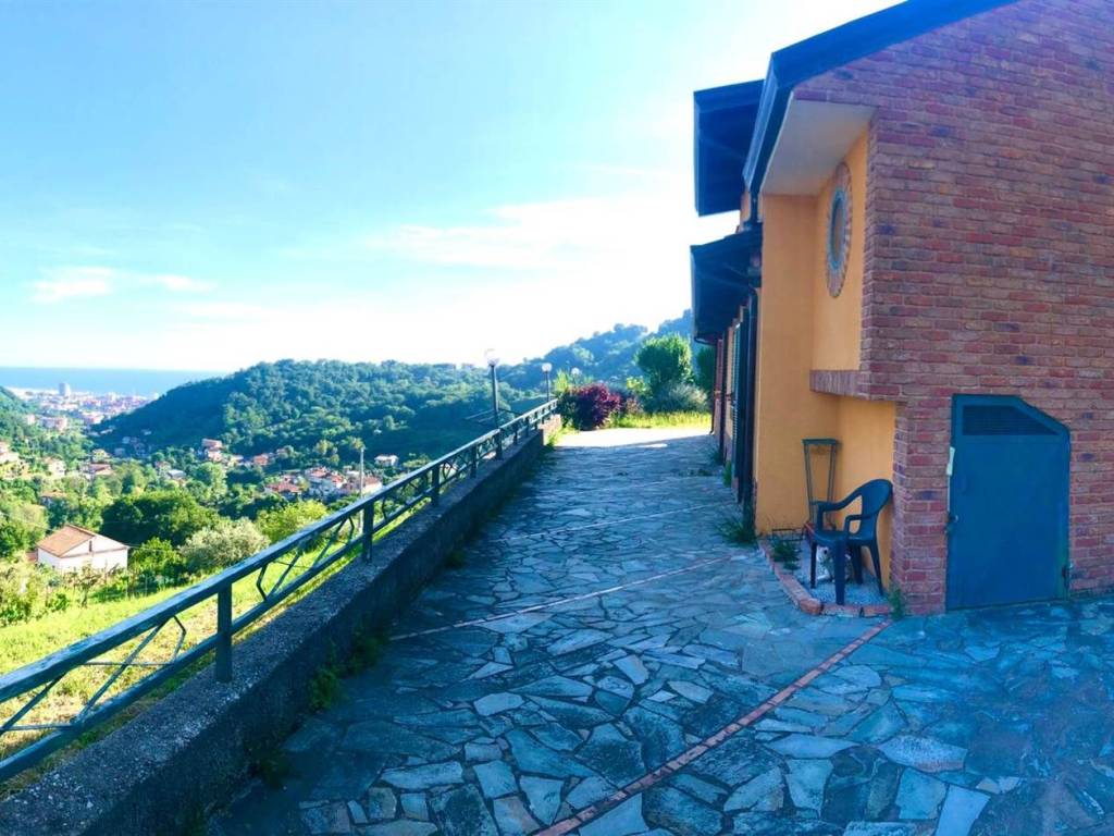 Villa a Salerno in Via San Bartolomeo, 26 - Foto 4