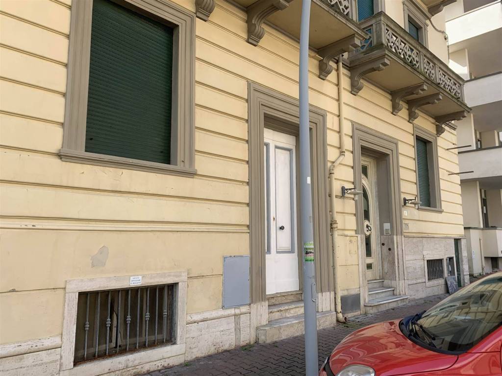 Villa a Viareggio in Via Cristoforo Colombo - Foto 5