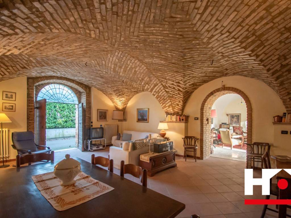 Rustico / casale a Castiglione delle stiviere in Via Seriola - Foto 5
