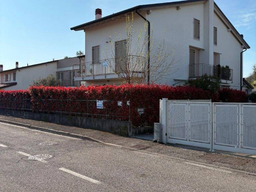 Villetta a schiera a Peschiera del garda in Via Raimondo Vianello, 81 - Foto 3