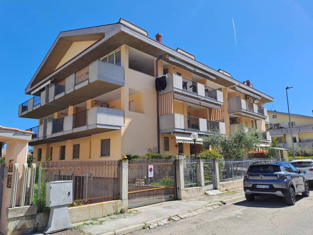 Appartamento a Silvi in Via Jacopo Tintoretto, 67 - Foto 3